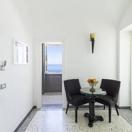 Roccobarocco Boutique *