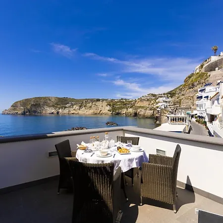 Roccobarocco Boutique Sant'Angelo (Isola d'Ischia)