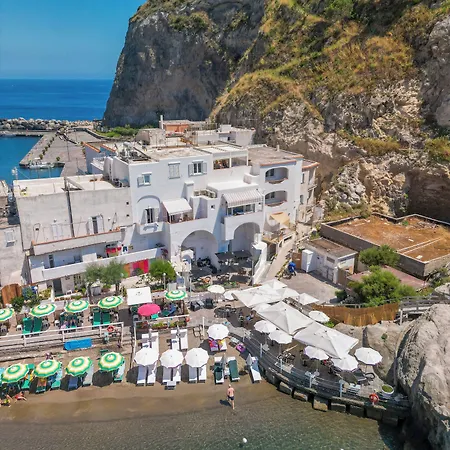 Roccobarocco Boutique * Sant'Angelo (Isola d'Ischia)