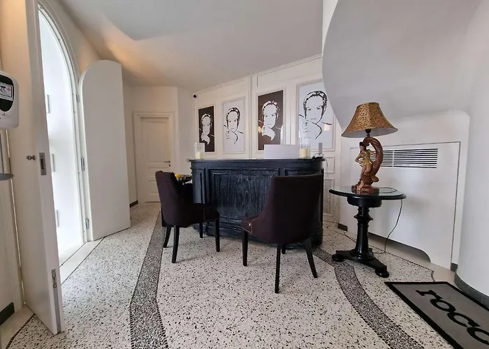 Roccobarocco Boutique Hotel *