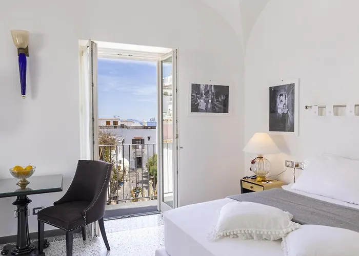 Roccobarocco Boutique *