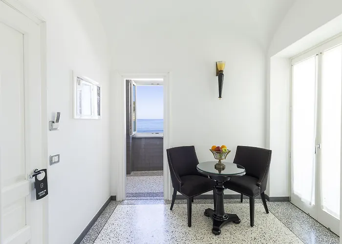 Roccobarocco Boutique *